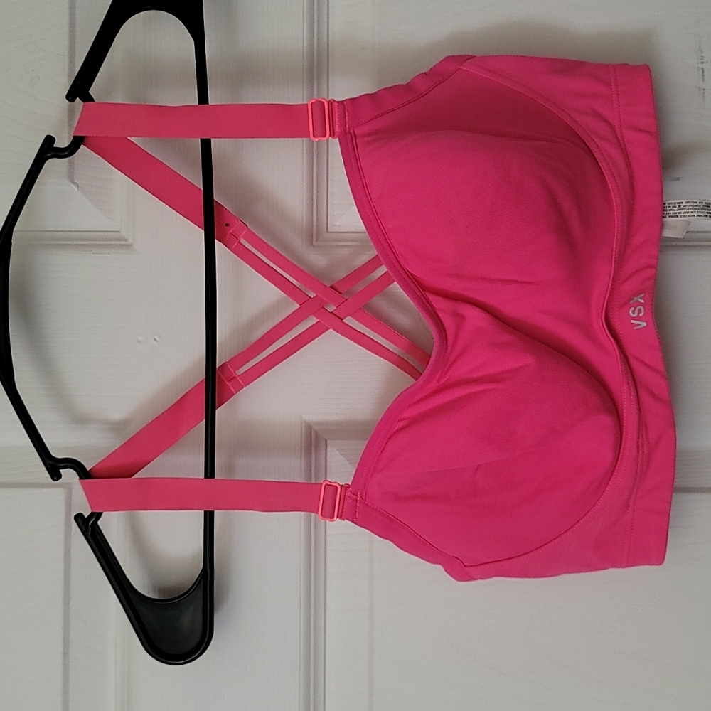 VSX 32DD pink sports bra